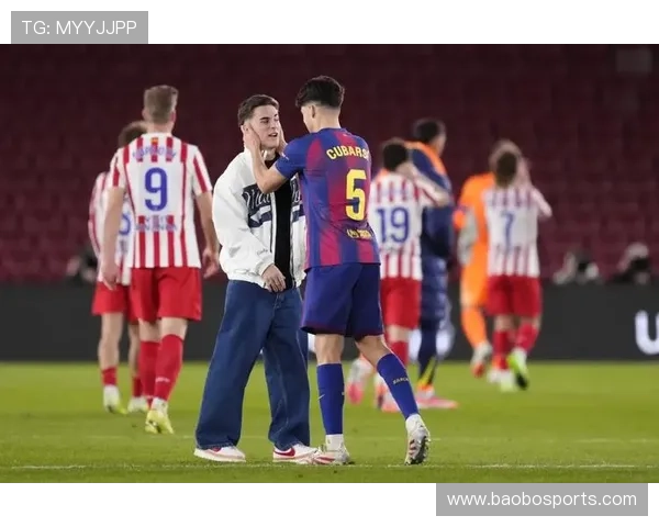 赛程与德比战再度对决 经典对抗再现球场热血瞬间