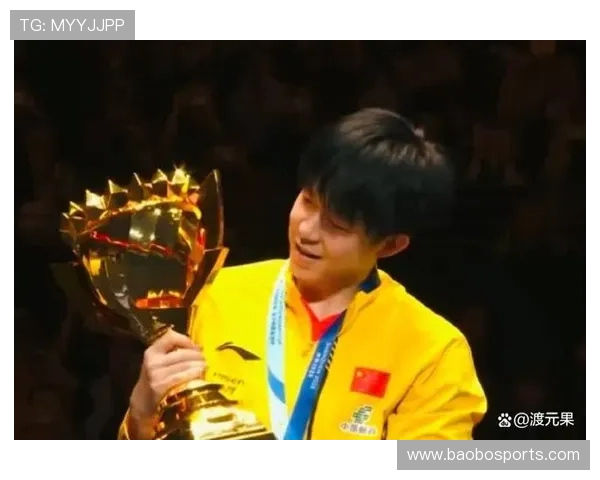 退役赛后晒出荣耀奖杯照 两字留言引发网友热议情感满满 退役赛后晒出荣耀奖杯照 两字留言引发网友热议情感满满