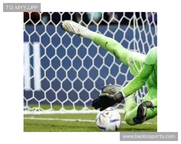 门神降临实拍西班牙球迷欲庆祝伊斯科神仙球科斯塔飞身救险瞬间封堵